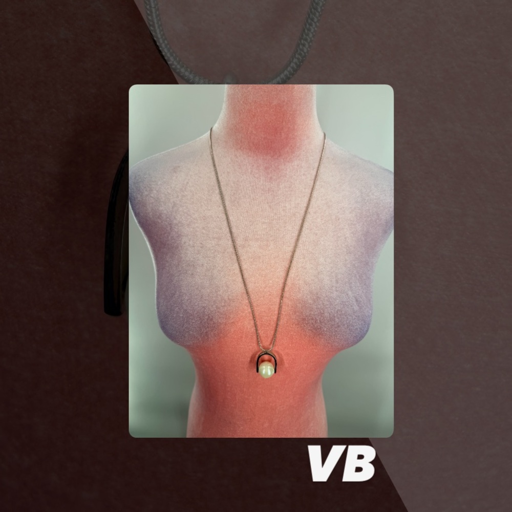 EUC VB Oversized Faux Pearl Necklace